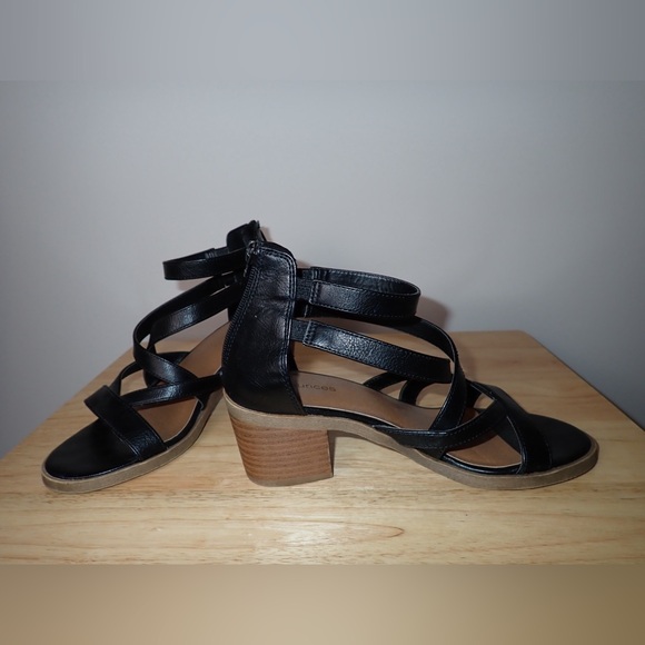 Maurices Womens Zipper Block Heel Ankle Strap Open Toe Sandals Black - Picture 3 of 11